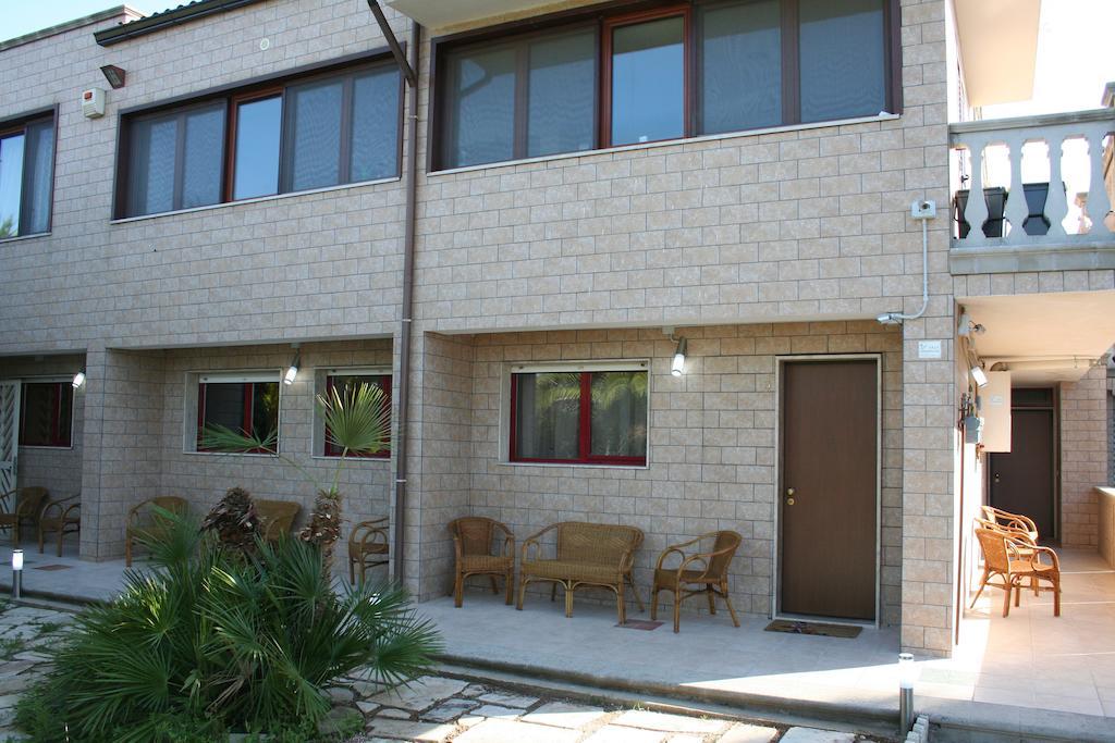Le Sirene Bed&Breakfast Cellamare Esterno foto